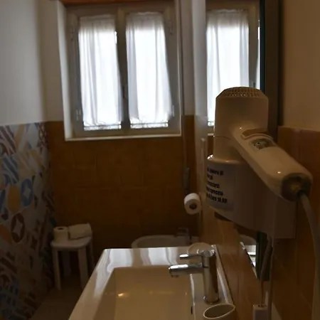 Appartement Tritone 1 *